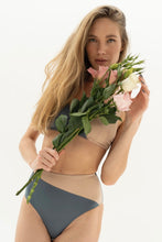 Load image into Gallery viewer, Gentle Light