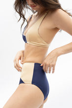 Load image into Gallery viewer, Gentle Saturated